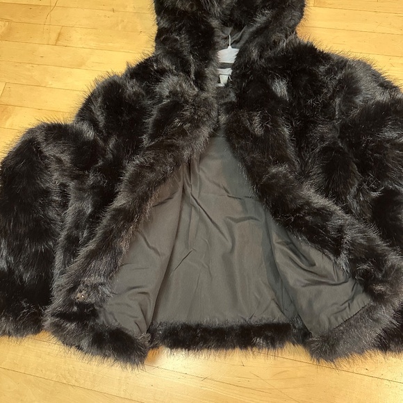 H & M Black Faux Fur hooded jacket, XL GP1492 - Picture 5 of 6